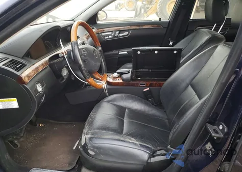 2009 Mercedes-Benz S 550 z USA, uszkodzony, nr VIN WDDNG71X69A283491